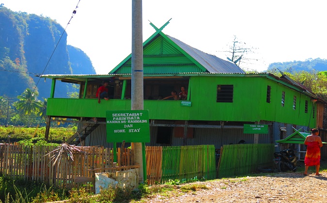 rumah tradisional toraja